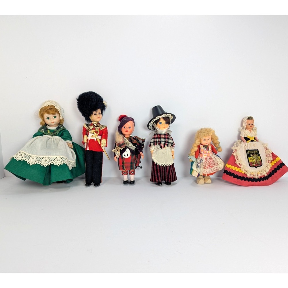 6 Vintage Around The World Souvenir Dolls Sleepy Eye (Madame Alexander Ireland)